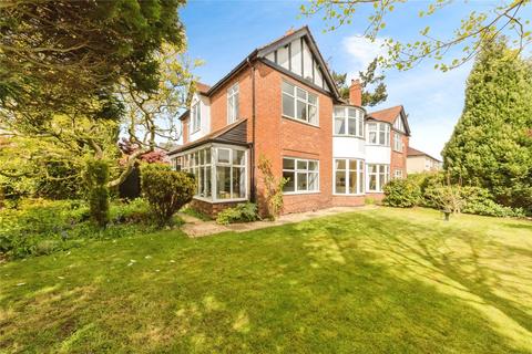 4 bedroom semi-detached house for sale, Brookland Avenue, Wistaston, Crewe, Cheshire, CW2