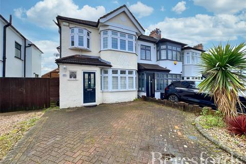 3 bedroom end of terrace house for sale, Cecil Avenue, Hornchurch, RM11