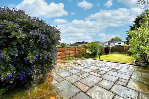 102 Cecil Avenue, Hornchurch, RM11 2NB