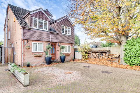 5 bedroom detached house for sale, Magnolia Close, Park Street, St. Albans, AL2