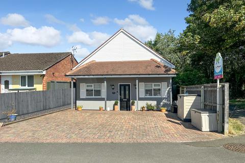 63a Bellver, Toothill, Swindon, SN5 8JY