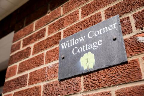 3 bedroom detached bungalow for sale, Willow Corner Cottage, Connaught Drive, Newton-Le-Willows