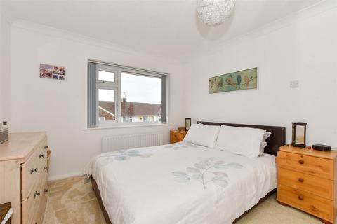 3 bedroom semi-detached house for sale, Park Vale, Kennington, Ashford, Kent