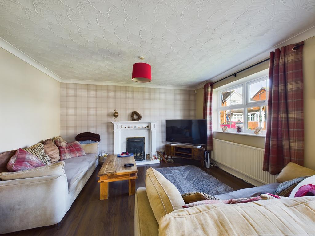 Cherry Tree Close, Bilton, HU11 3 bed detached house for sale £256,950