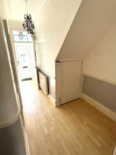 2 bedroom flat for sale, Mowbray Road South Shields NE33 3BA