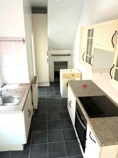 2 bedroom flat for sale, Mowbray Road South Shields NE33 3BA