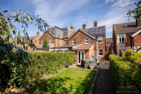 2 bedroom semi-detached house for sale, East Park, Crawley RH10