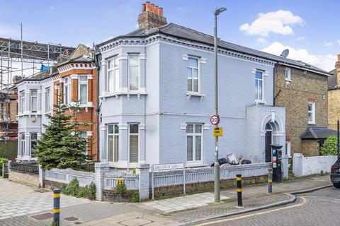 1 bedroom flat for sale, Cavendish Road, Balham