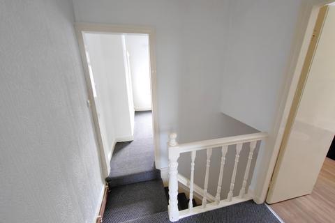 2 bedroom terraced house to rent, Athol St South, Burnley, BB11