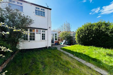 2 bedroom semi-detached house for sale, Banastre Road, Southport PR8