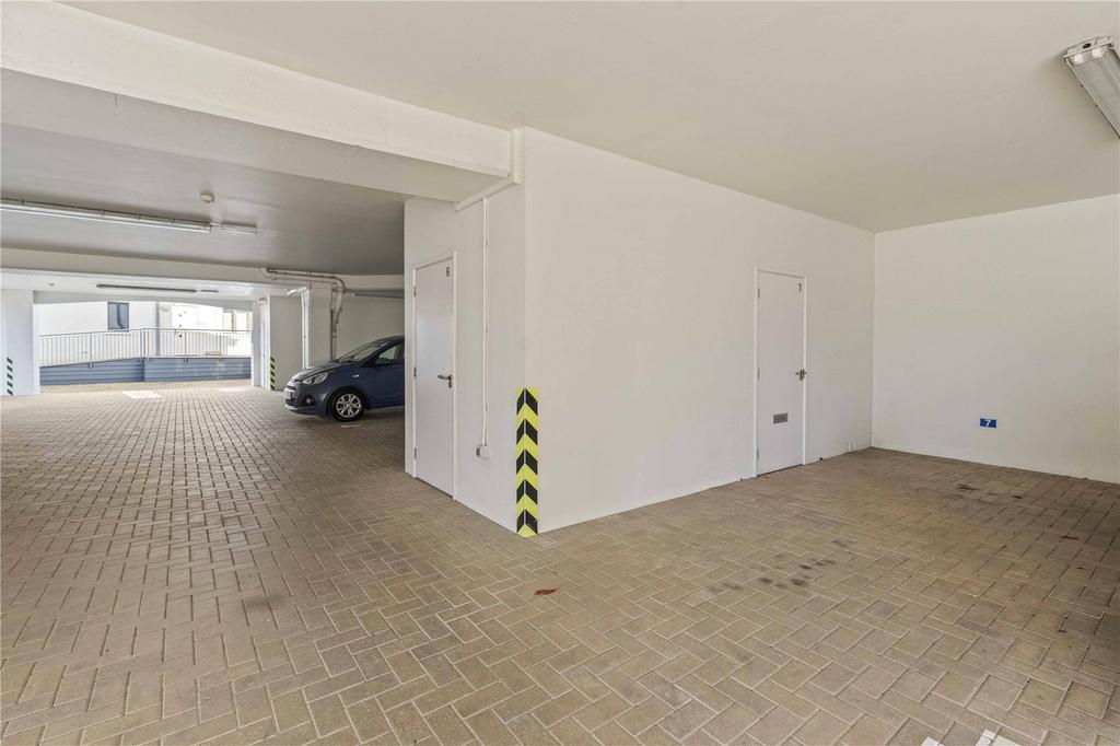 Garaging