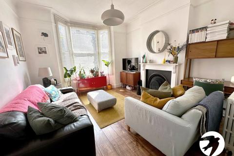 1 bedroom flat for sale, Littlewood, Hither Green, London, SE13