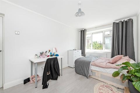 3 bedroom apartment to rent, Eric Street, London, E3