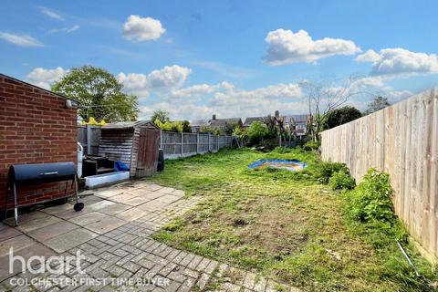 4 bedroom terraced house for sale, Berechurch Hall Road, Colchester