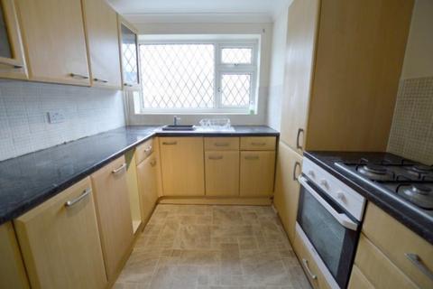 1 bedroom in a house share to rent, Sterte Close, Poole, Dorset, BH15 2AT