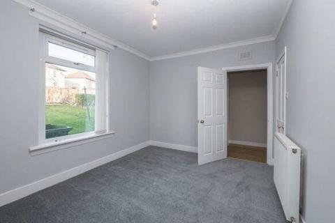 2 bedroom flat to rent, Kirkton Avenue, Glasgow, G13
