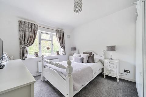 33 Lakeside Close, Sidcup, DA15 9PW