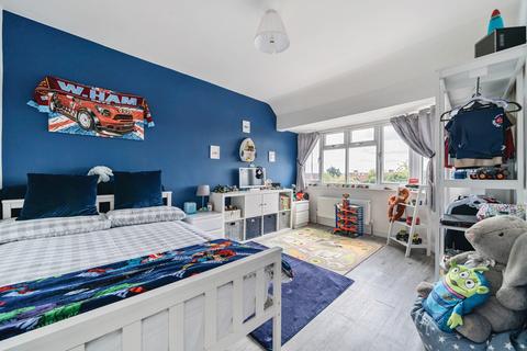 33 Lakeside Close, Sidcup, DA15 9PW