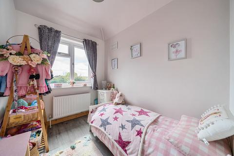 33 Lakeside Close, Sidcup, DA15 9PW
