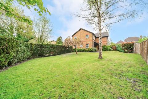 4 bedroom semi-detached house for sale, Guildford Road, Normandy, Guildford, GU3