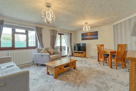 3 bedroom detached house for sale, Frinton on Sea CO13