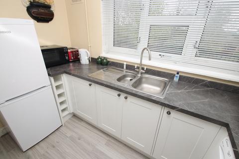 3 bedroom flat to rent, Eldred Drive, Orpington, BR5