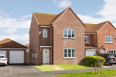 3 bedroom detached house for sale, Carr Field Close, Pickering YO18