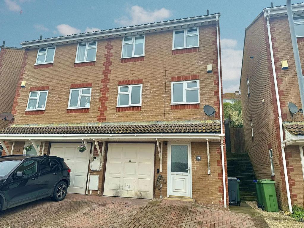 Badgers Close, Newhaven 3 bed semidetached house for sale £290,000