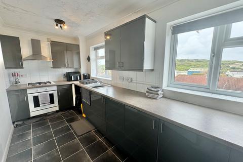 17 Badgers Close, Newhaven, BN9 9DE