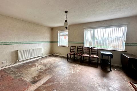 2 bedroom semi-detached house for sale, Red House Avenue, Wednesbury WS10