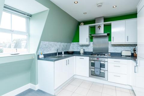 2 bedroom apartment for sale, St. Thomas Close, Windle, WA10