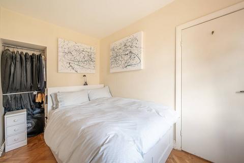 2 bedroom flat for sale, The Broadway, Mill Hill, London, NW7