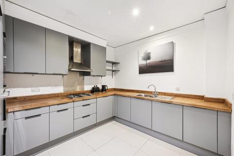 3 bedroom apartment to rent, Victoria Street Westminster SW1H