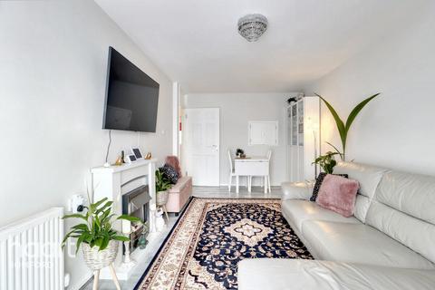 66 Turpin Avenue, Romford, RM5 2JU