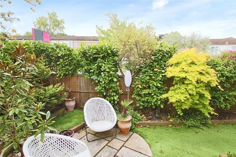 34 Jameston, Bracknell, RG12 7WZ