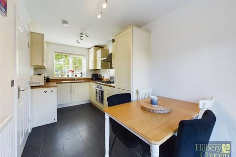 2 bedroom terraced house for sale, School Path, Dunton Fields, Laindon, Essex, SS15