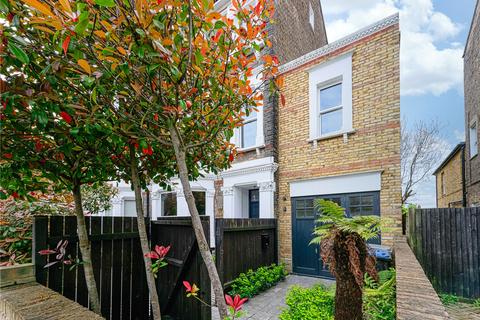 1 bedroom end of terrace house to rent, Harvist Road, London, NW6