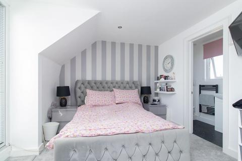 2 bedroom flat for sale, Alexandra Road, Margate, CT9