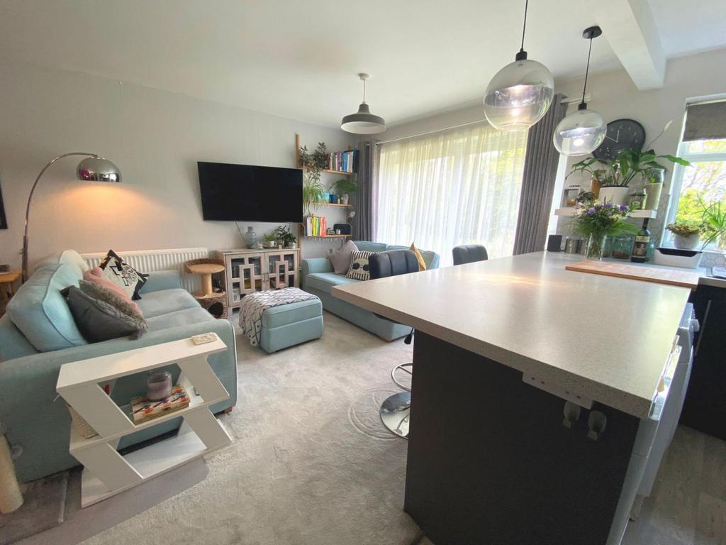 Kitchen/lounge