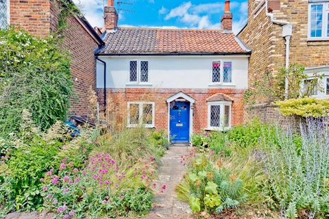 3 bedroom terraced house for sale, Giggs Hill Road, Thames Ditton KT7