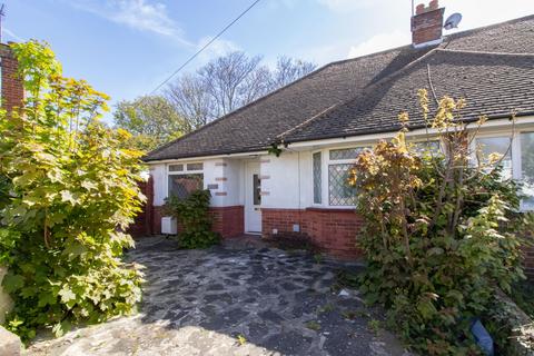 2 bedroom bungalow for sale, St. James Avenue, Broadstairs, CT10