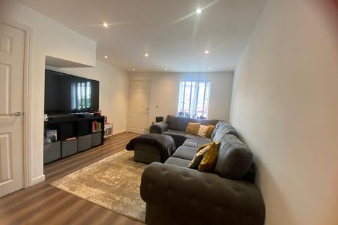 2 bedroom terraced house to rent, Mill Green Garth, Leeds, West Yorkshire, LS14