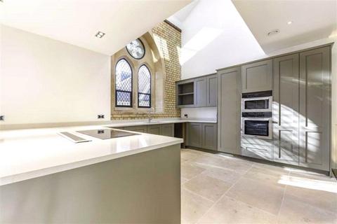 2 bedroom apartment for sale, Station Road, Teddington, TW11