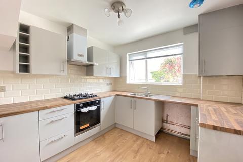 3 bedroom semi-detached house to rent, Gloucester Road Maidstone ME15