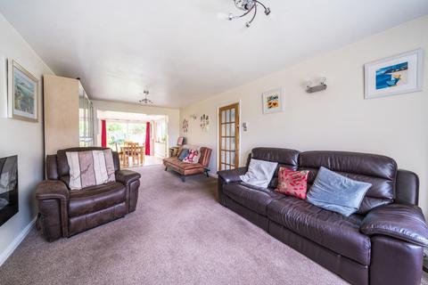 7 Briar Road, Shepperton, TW17 0JD