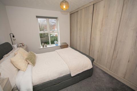 2 bedroom flat for sale, Morton Gardens, Rugby, CV21