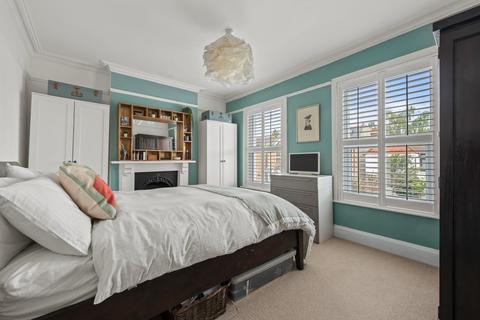 42 Clarence Crescent, Sidcup, DA14 4DF