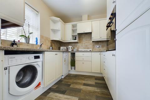 2 bedroom flat to rent, Trafalgar Road, Harrogate, HG1