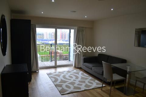 Studio to rent, Boulevard Drive, Colindale NW9
