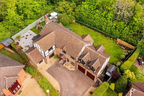 5 bedroom detached house for sale, Beales Lane, Walton Park, Milton Keynes, Buckinghamshire, MK7